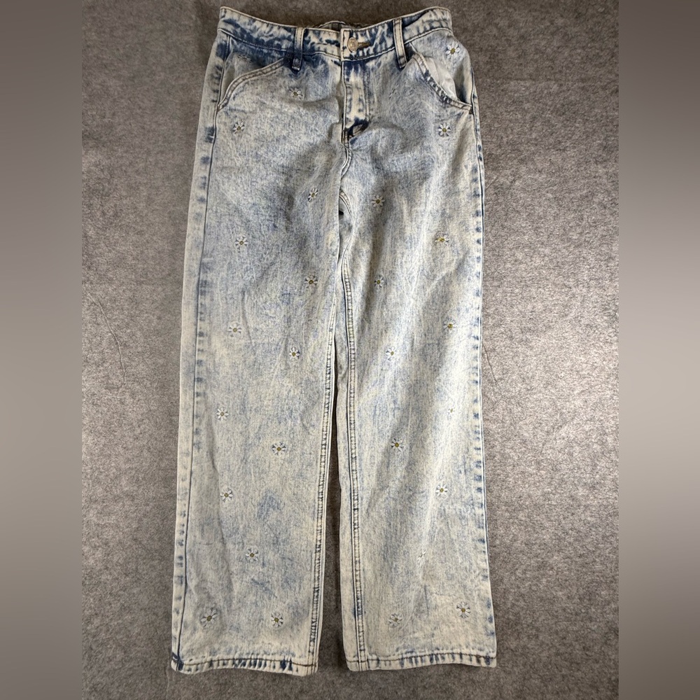 Cali 1850 Light Wash Denim Jeans Daisy Flower Embroidery Straight Leg 9/29